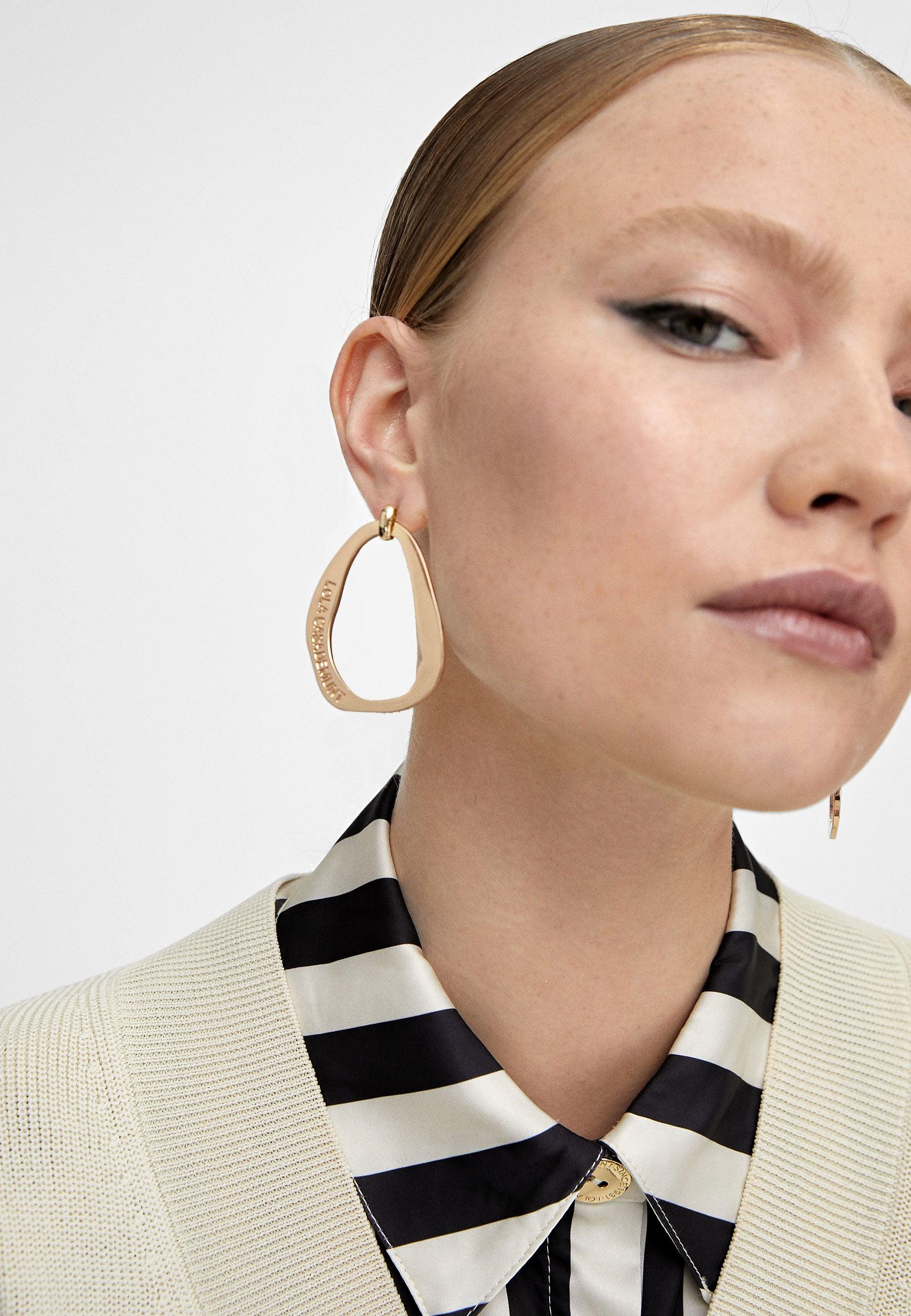 LS2403013-Gold-Large golden oval earrings