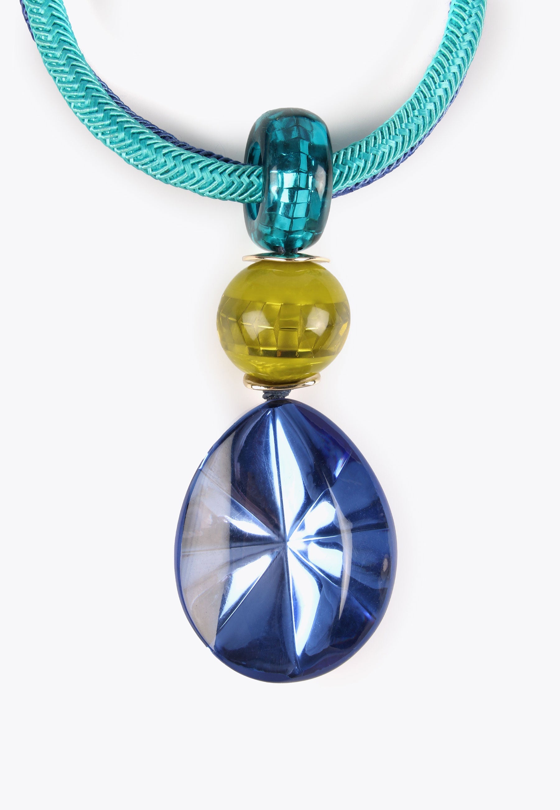 LS2403071-Electric-Blue-Necklace with maxi pendant