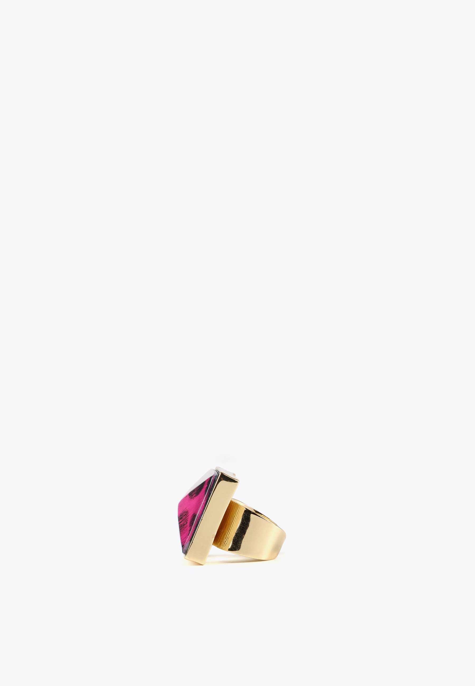 LS2403078-Fuchsia-Green animal print crystal ring