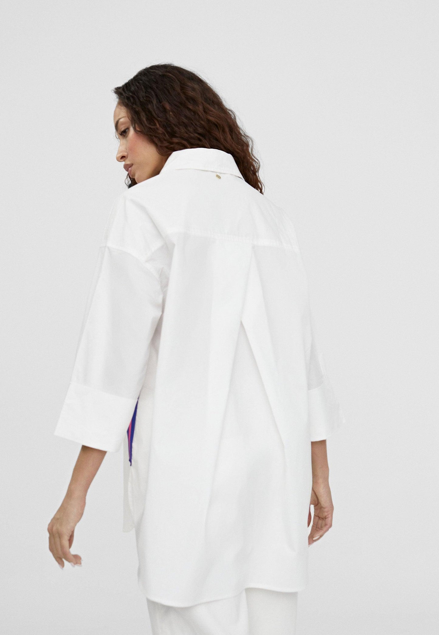 LS2415001-White-Basic cotton shirt