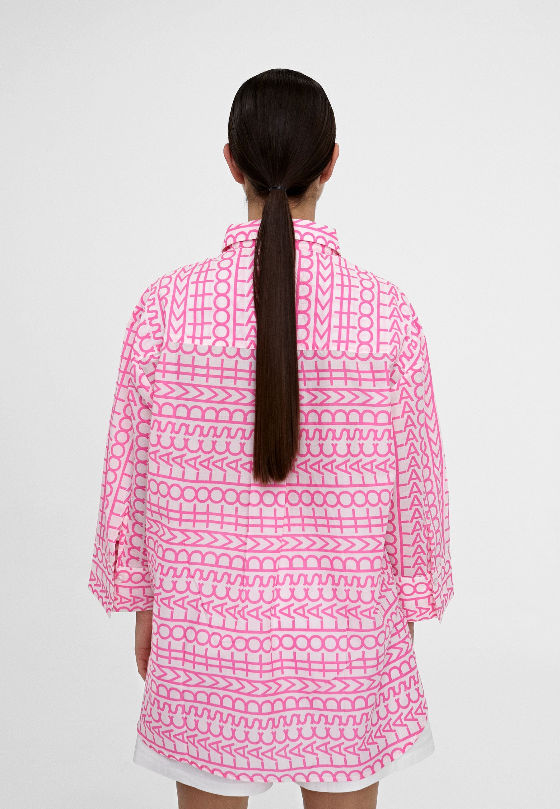 LS2415003-Fuchsia-Oversized logo print shirt 
