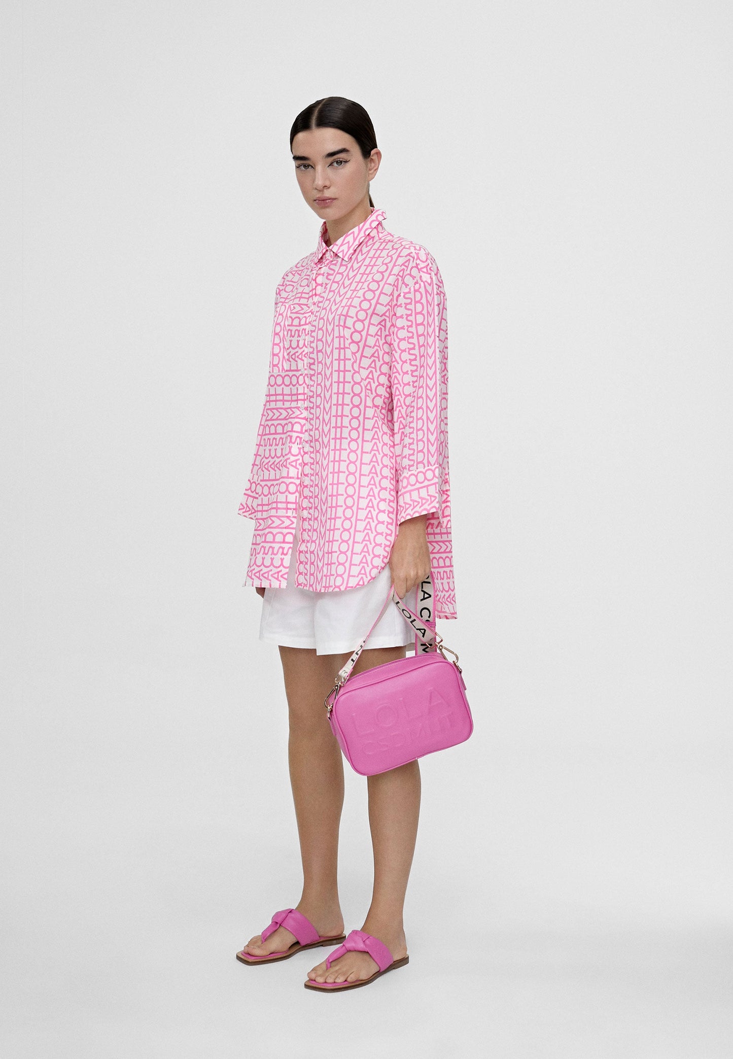 LS2415003-Fuchsia-Oversized logo print shirt 