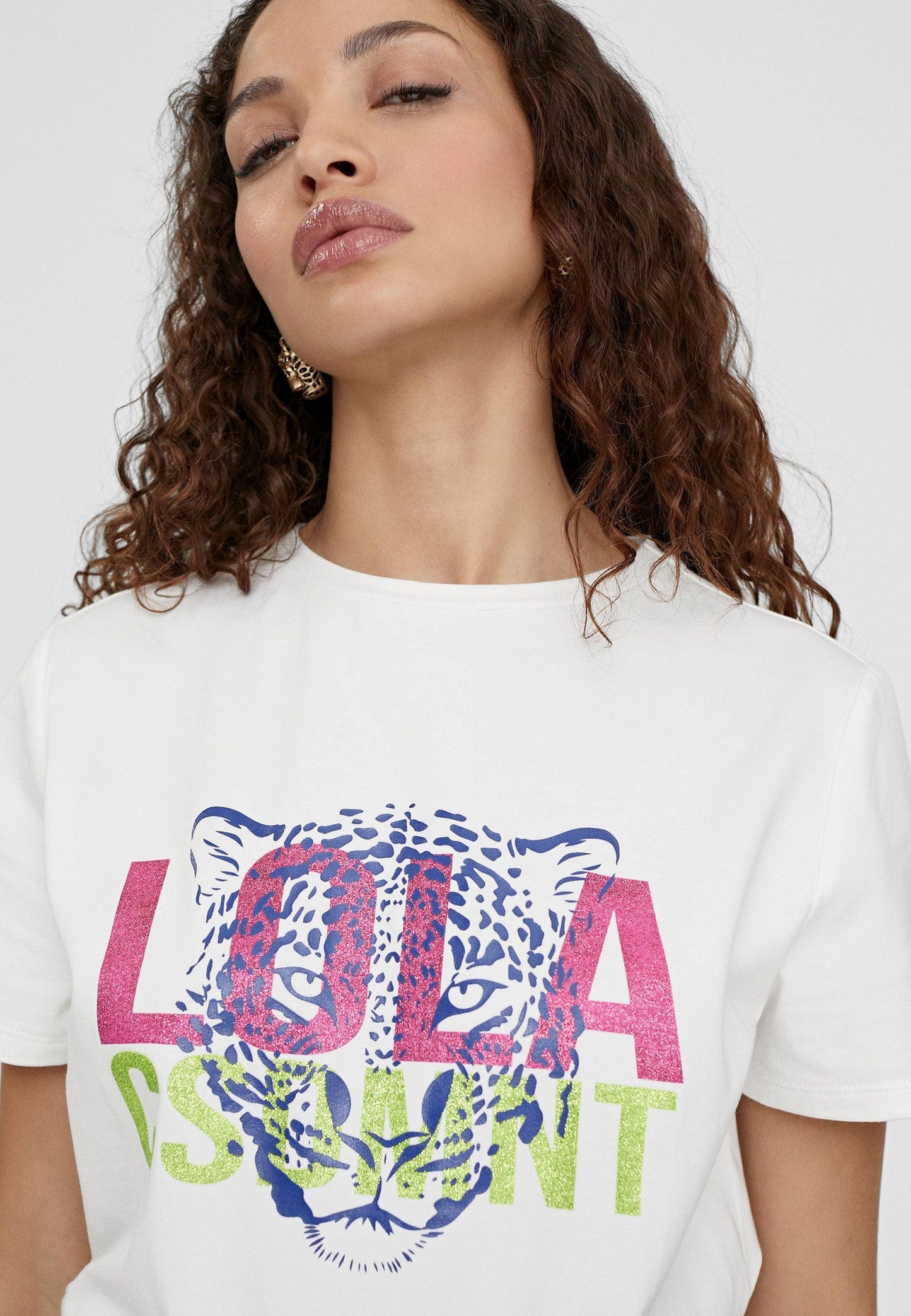 LS2415032-White-Pink-T-shirt with Lola print positioning