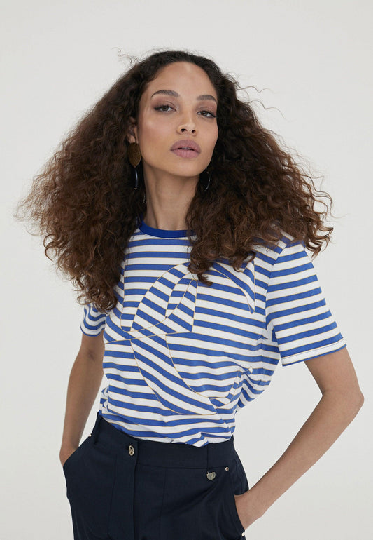 LS2415034-Blue-White-Striped T-shirt with LC positioning