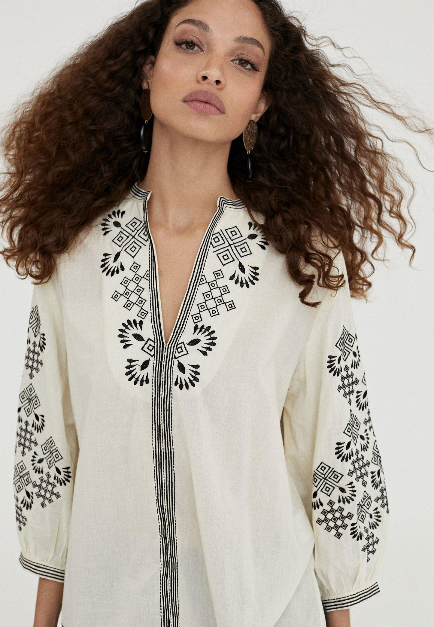 LS2416058-Ecru-Blouse with embroidery