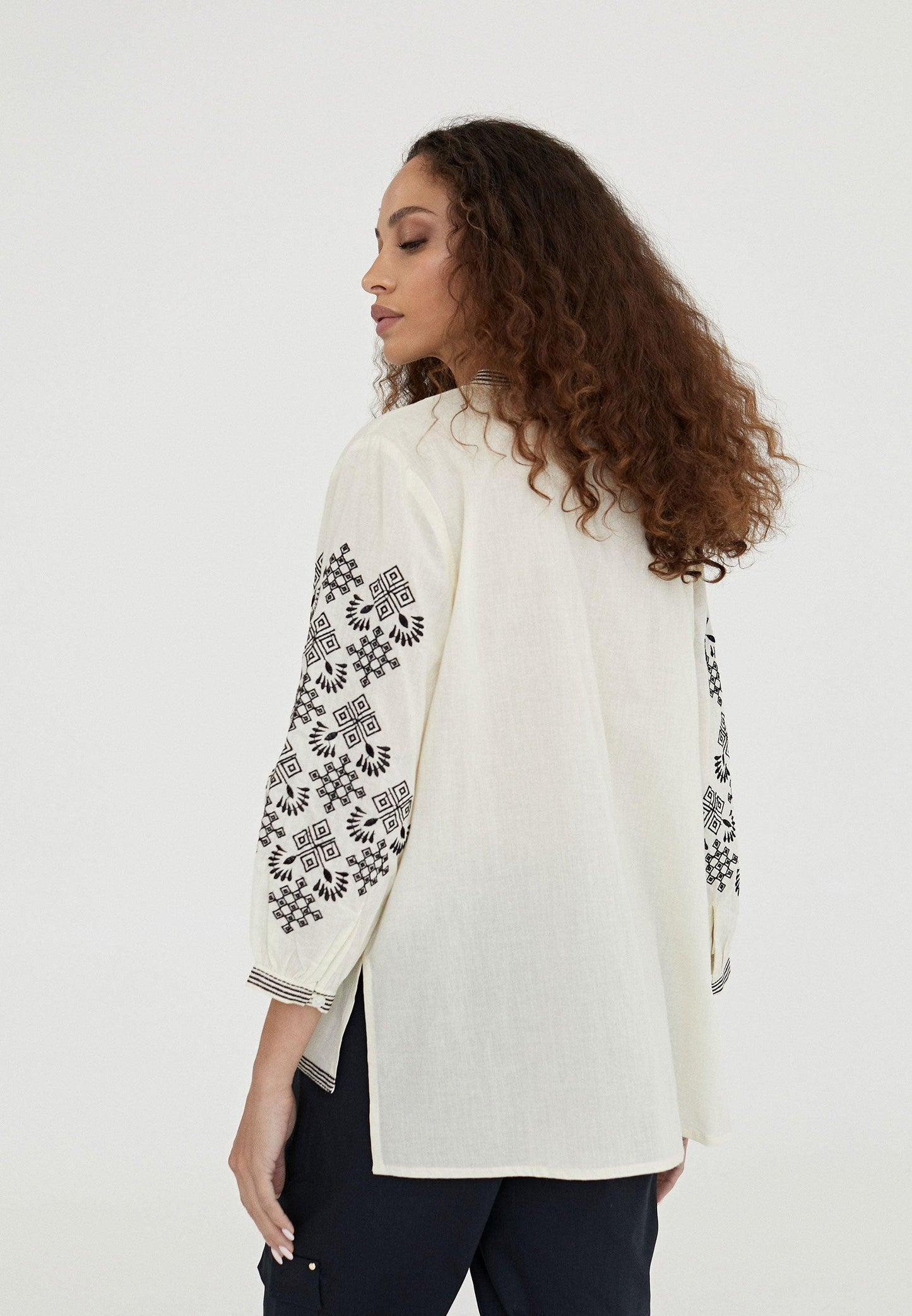 LS2416058-Ecru-Blouse with embroidery