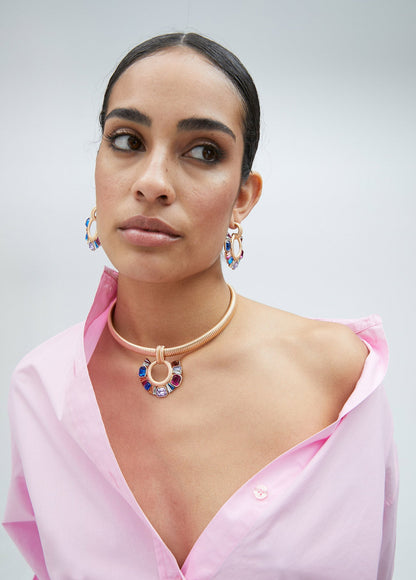Choker necklace with front ring