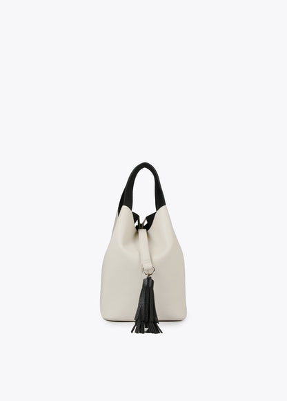Two-tone bag with tassel