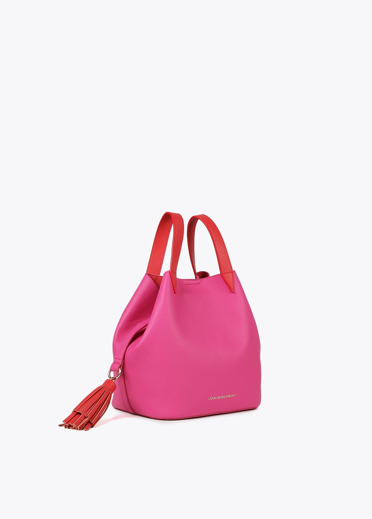 Two-tone bag with tassel