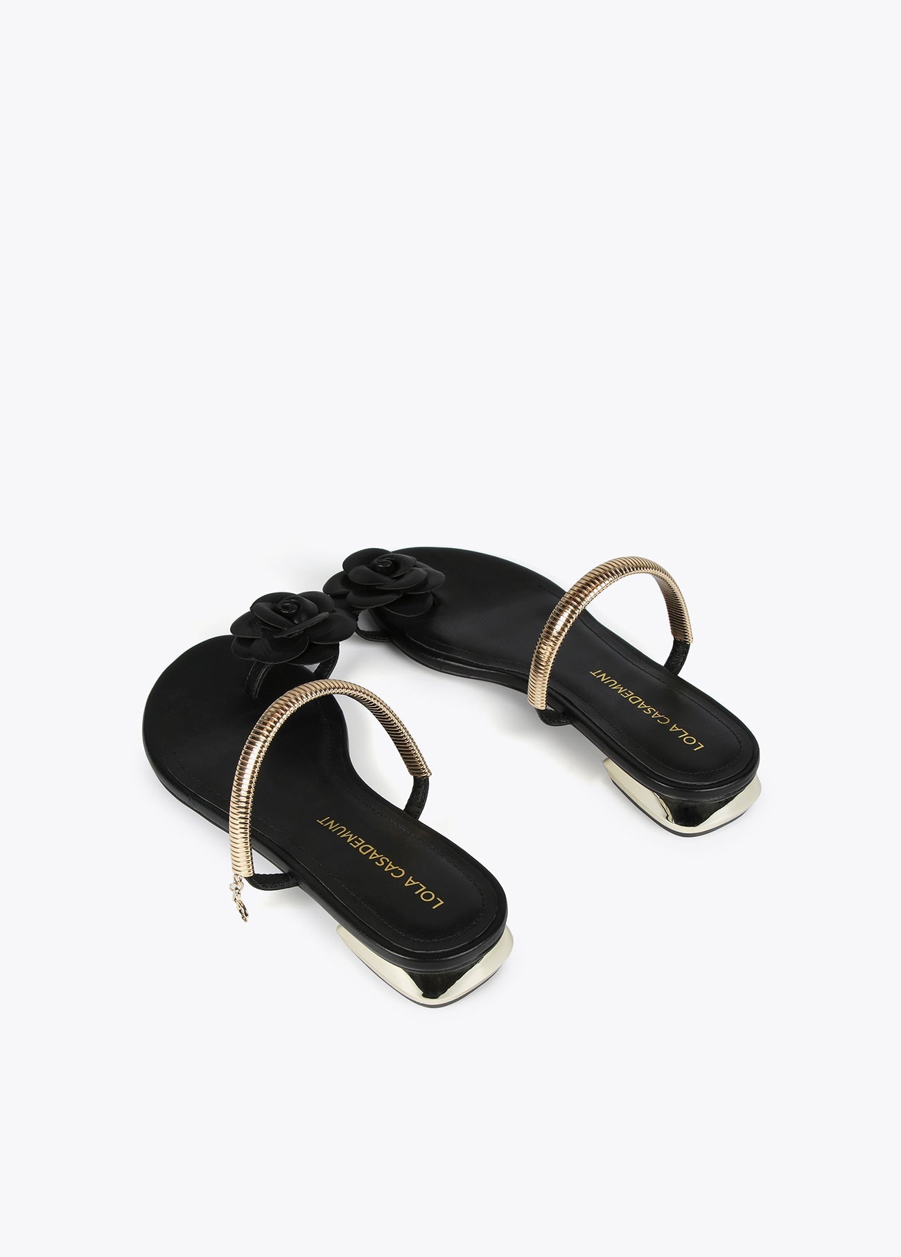 Sandals with flower detail and metal strap