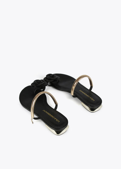 Sandals with flower detail and metal strap