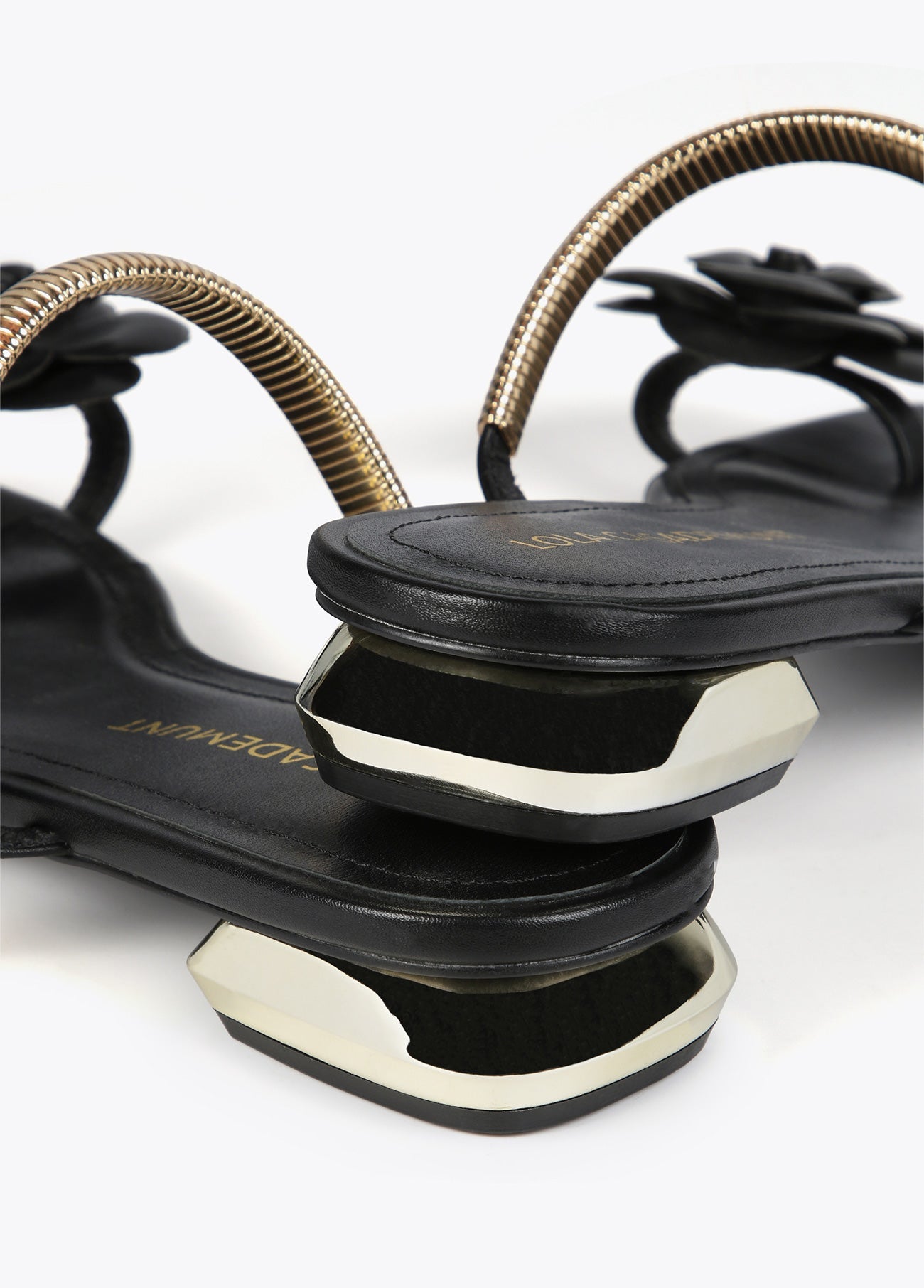 Sandals with flower detail and metal strap