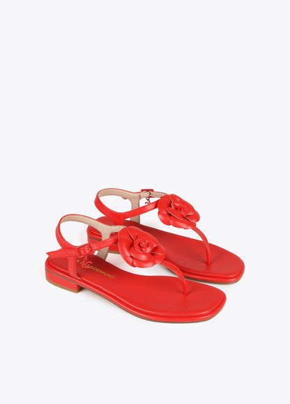 Sandals with toe dividers and flower detail