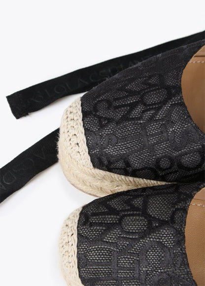 Natural fibre-effect monogram wedges