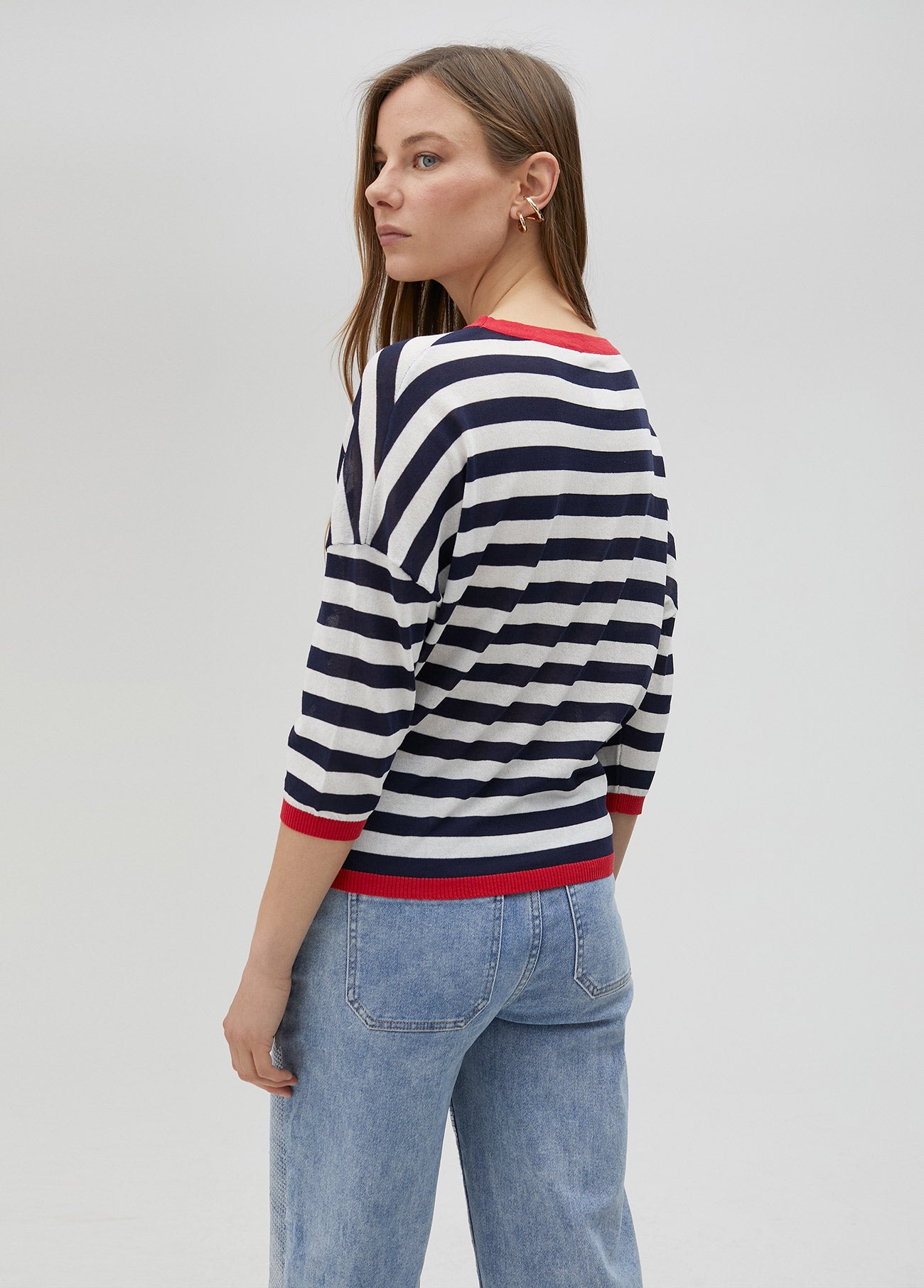Two-tone striped fine sweater