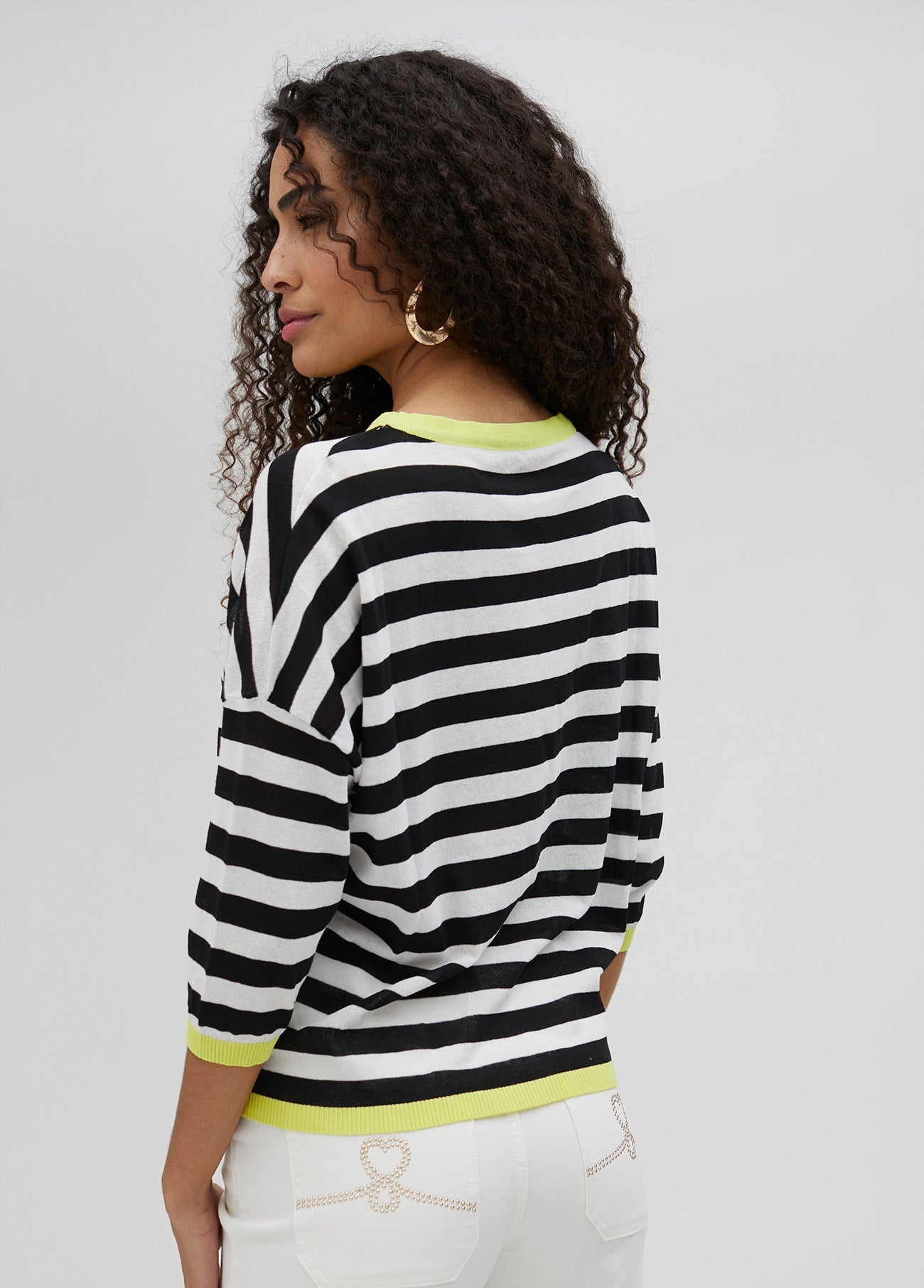 Two-tone striped fine sweater