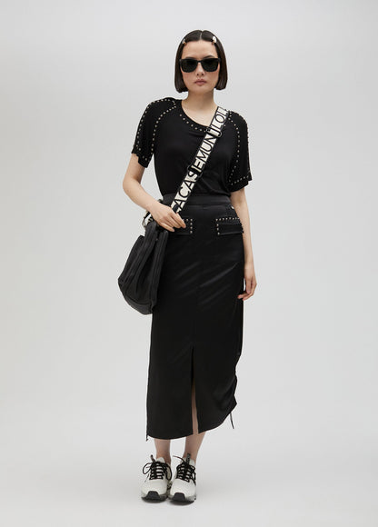 T-shirt with knotted hem