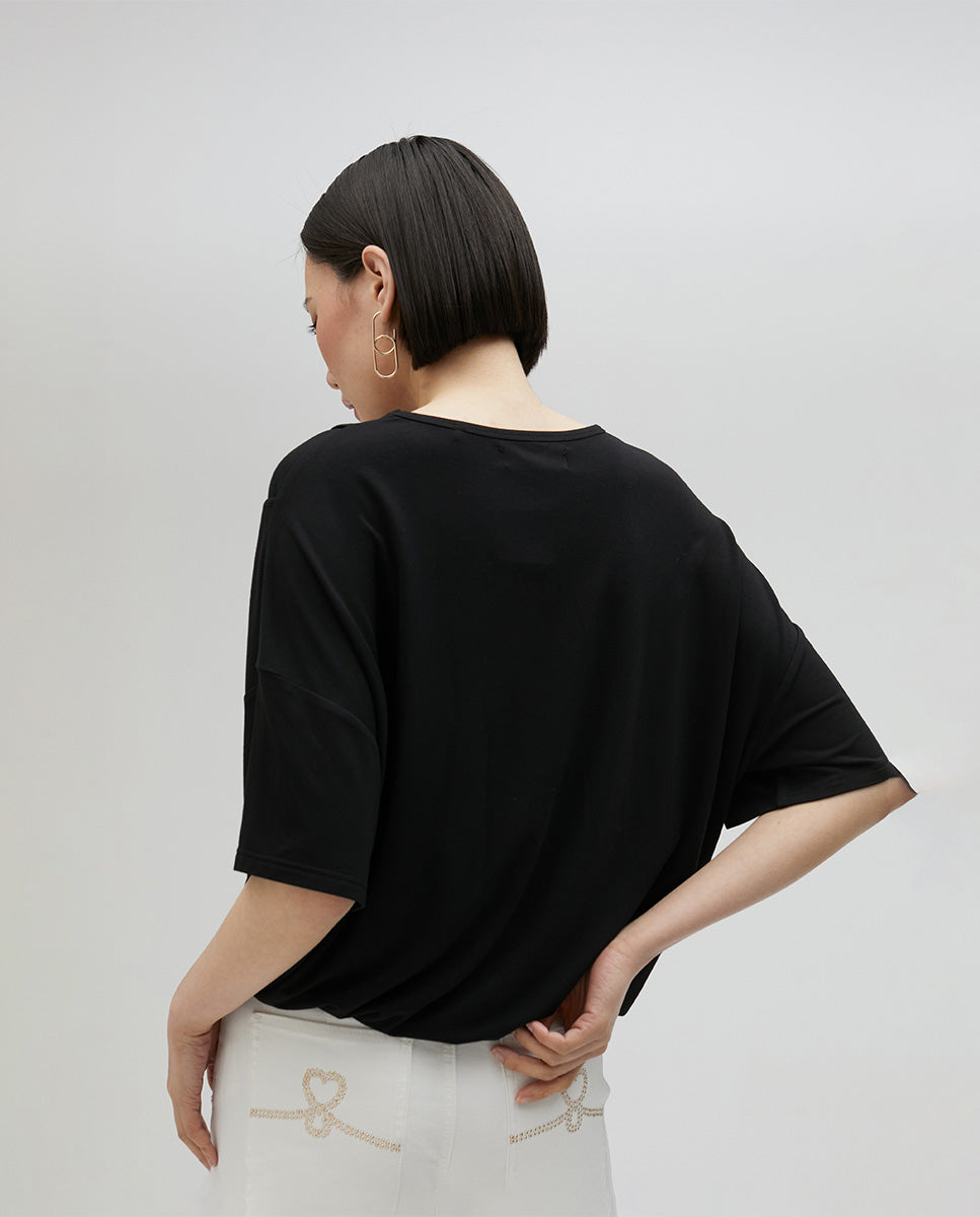 ls2515013-00n-short-sleeved studded t-shirt-black