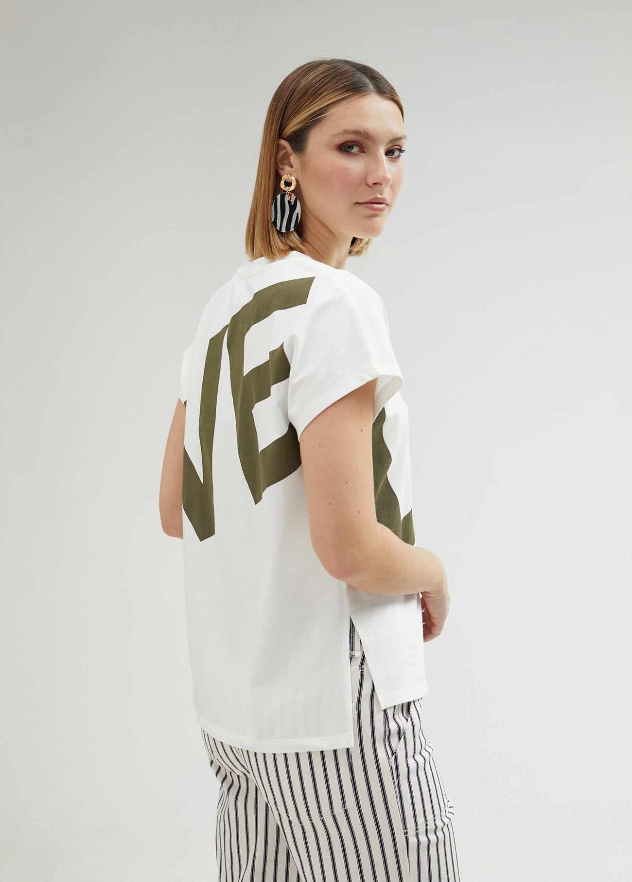 Short-sleeved LOVE T-shirt