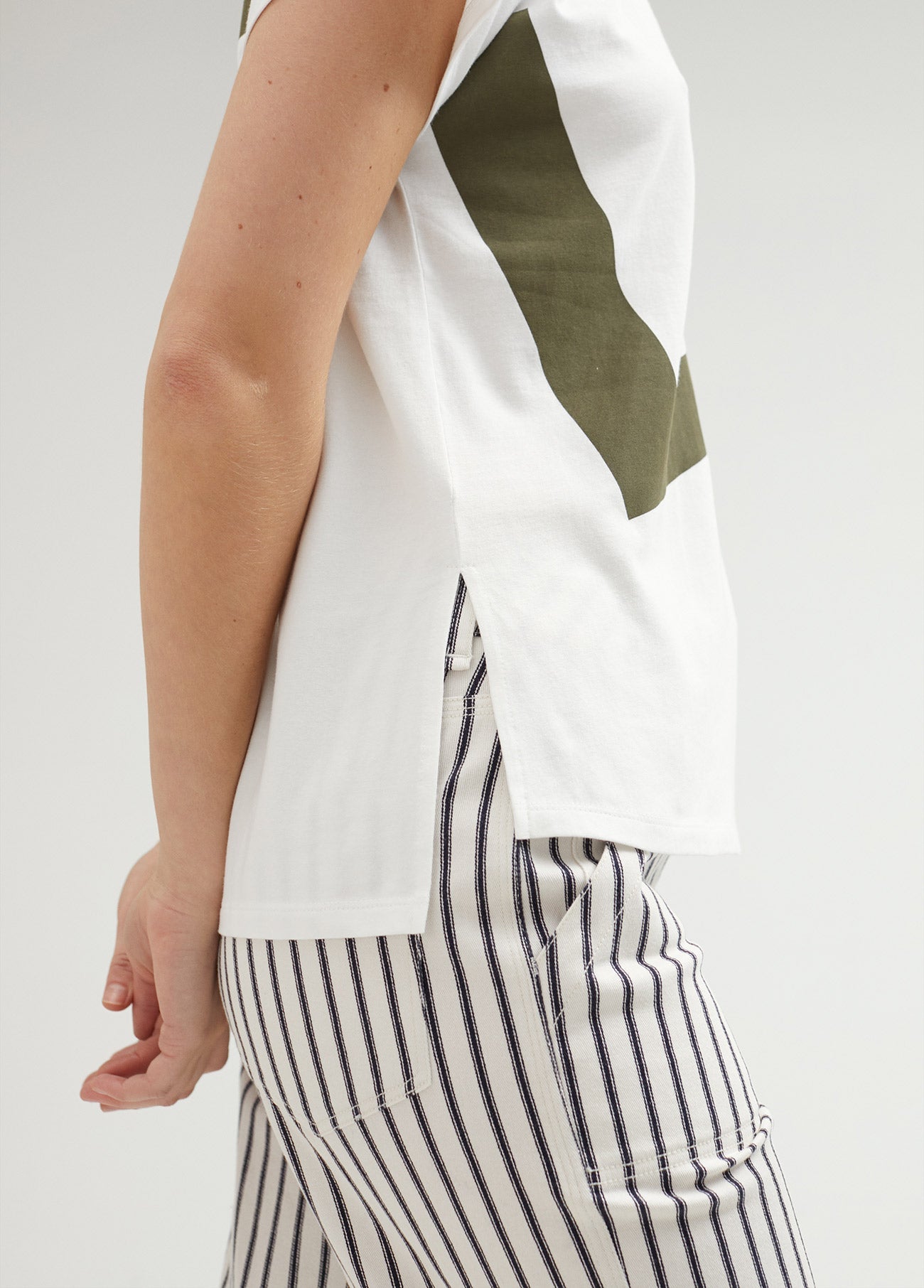 Short-sleeved LOVE T-shirt