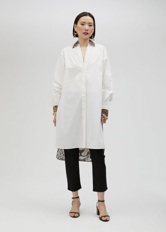 Long shirt with tiger print on the back