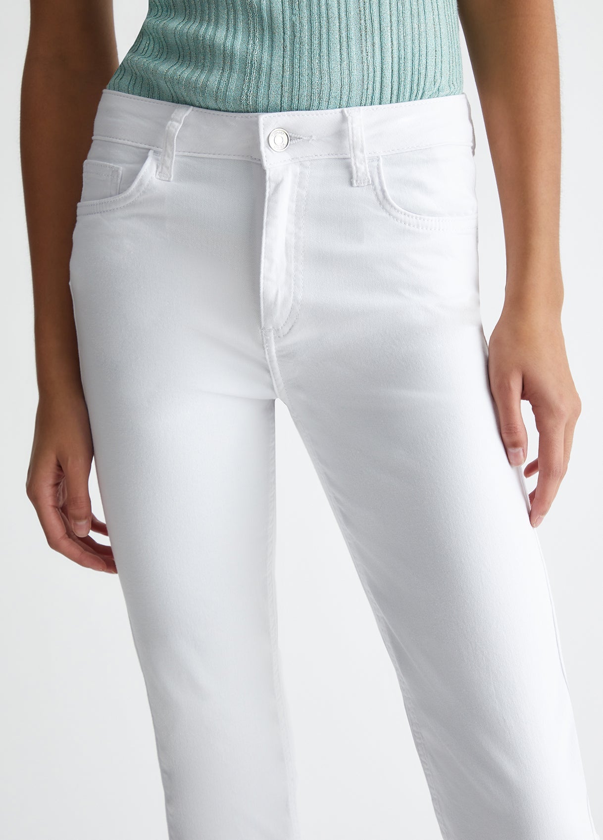 MA4292T4033N935426-white