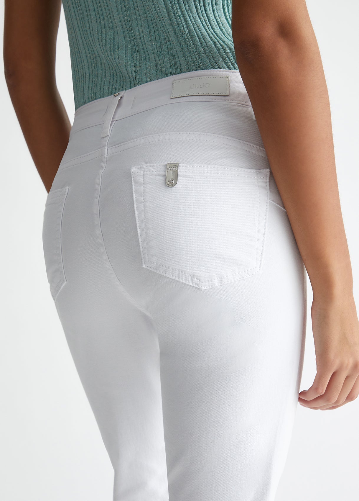 MA4292T4033N935428-white