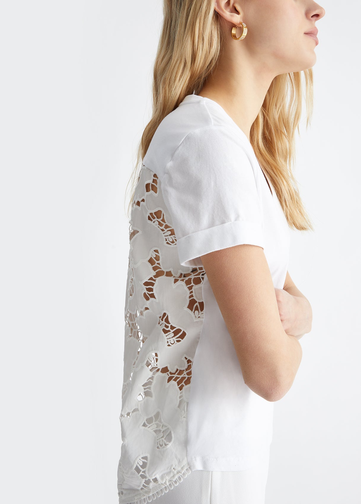 MA4398J471011111M-white