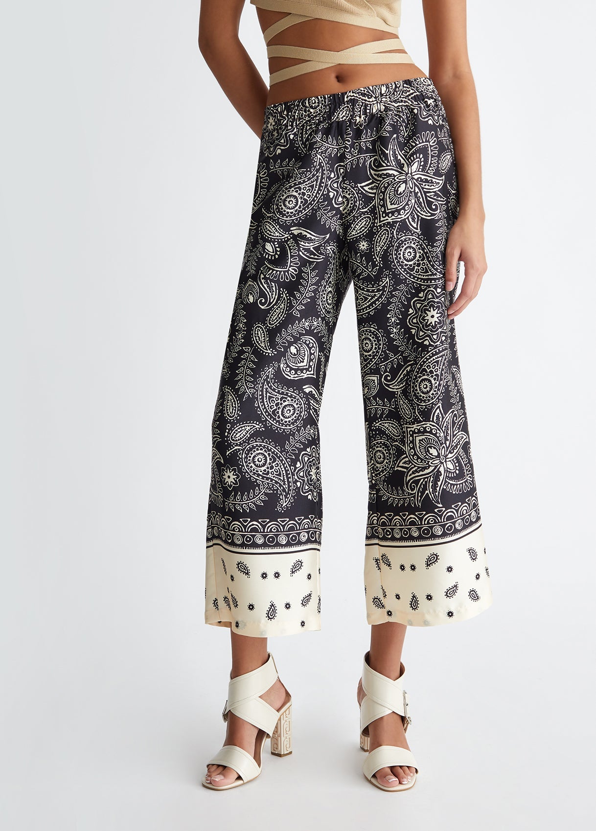 MA4407T6660N938536-bandanna print