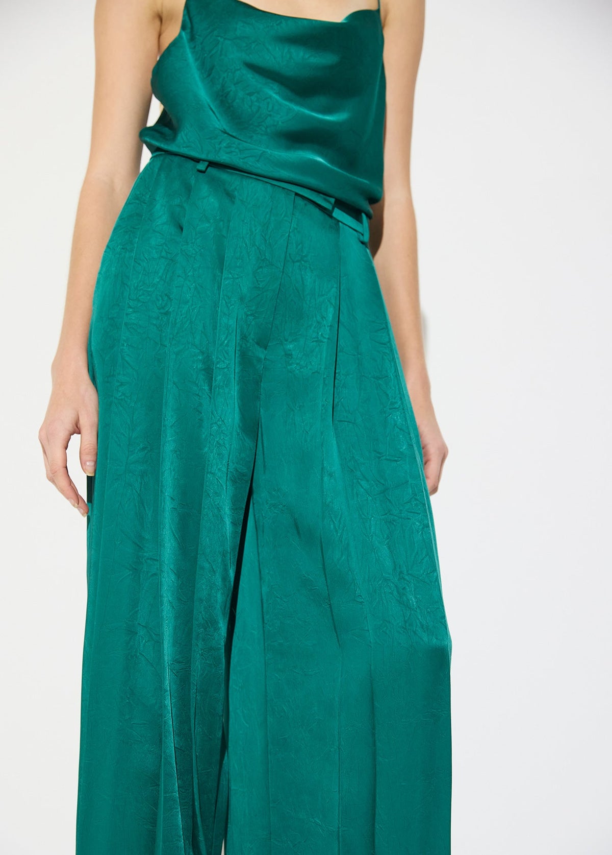 mf2614006-Palazzo crepe double darted pants-Dark Green