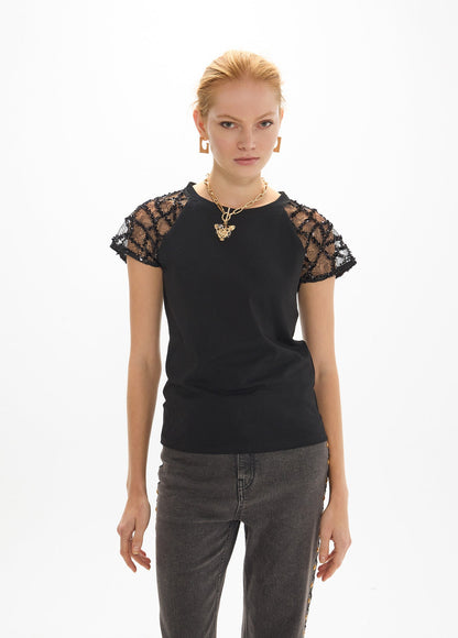 mf2615001-Fitted t-shirt with raglan sleeves in ''spider'' fabric-Black