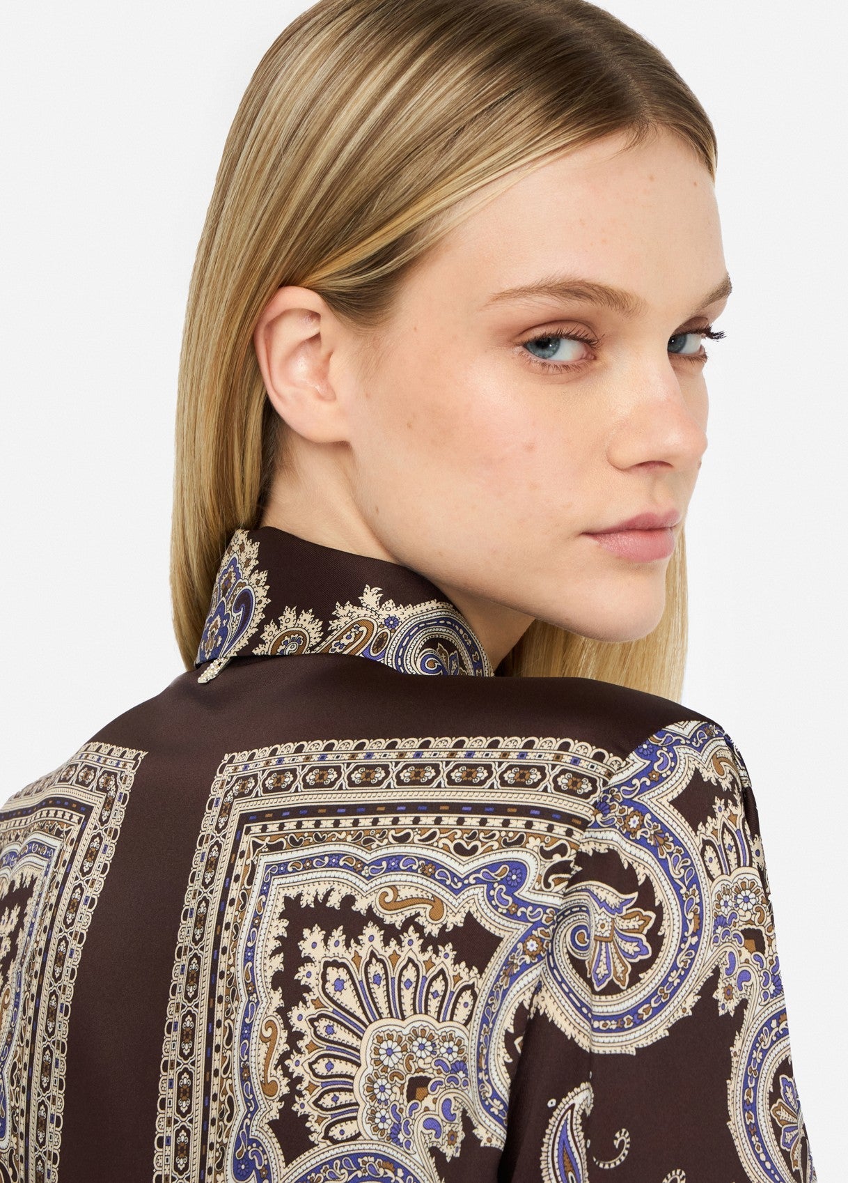 MF5393TS117P914138-Arabian print
