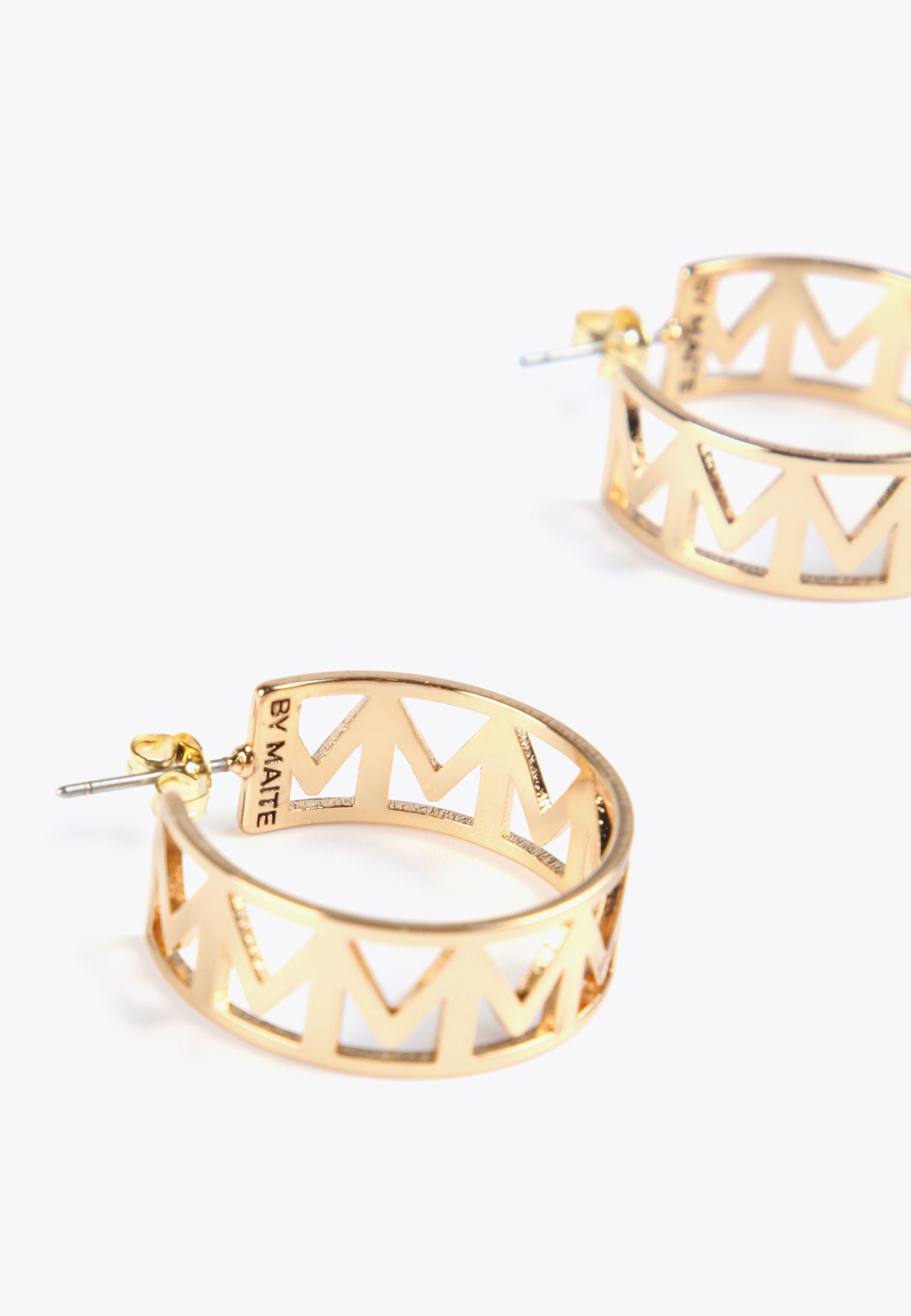 MS2403002-Gold-Hoop earrings with lettering