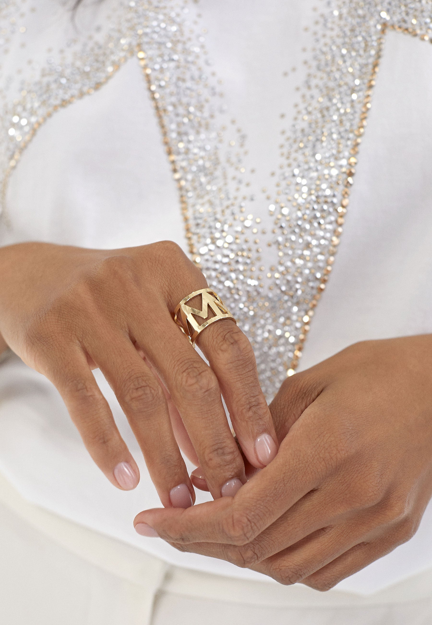 MS2403018-Gold-Golden letter M ring