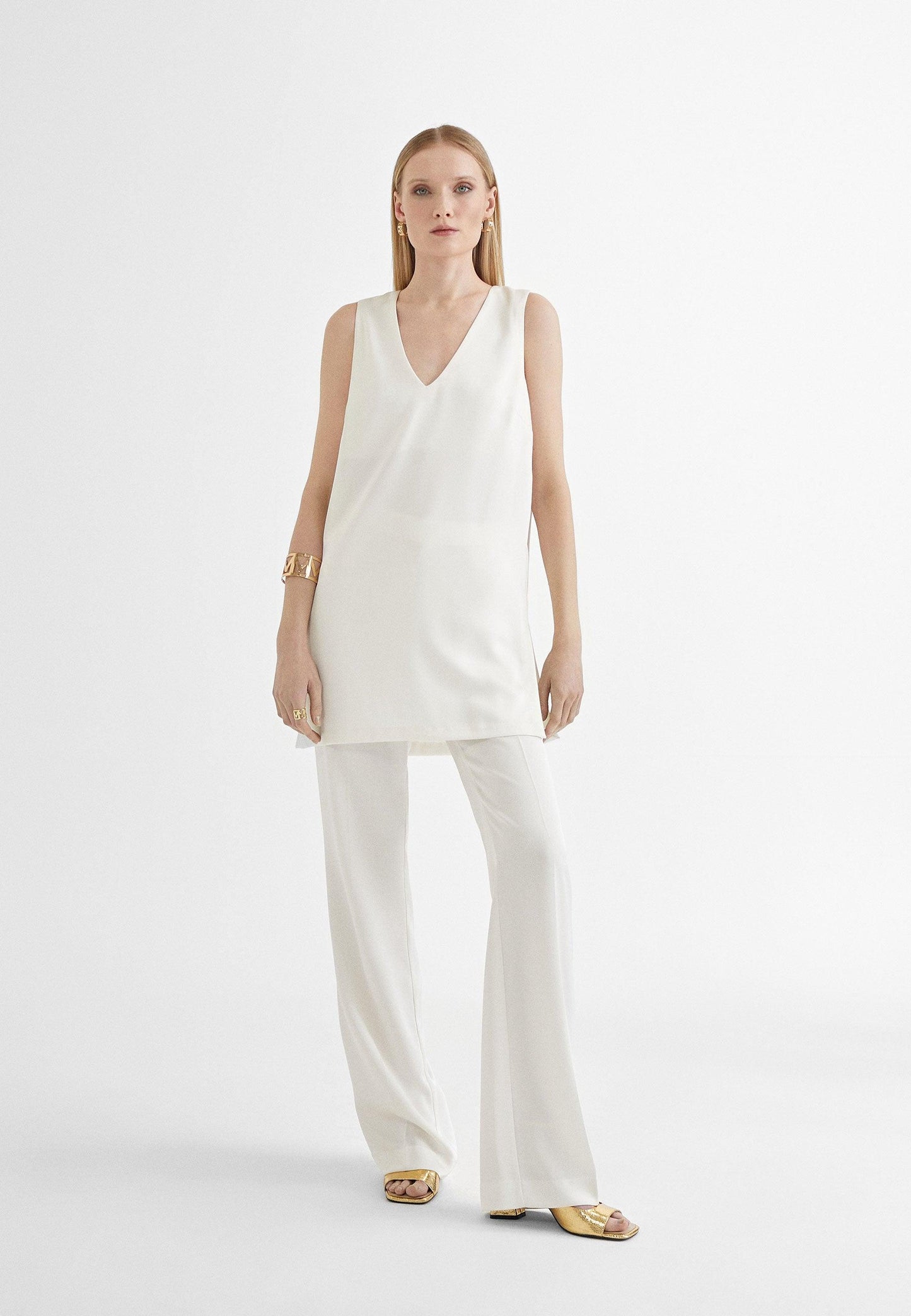 MS2415006-Ecru-Long top with vents