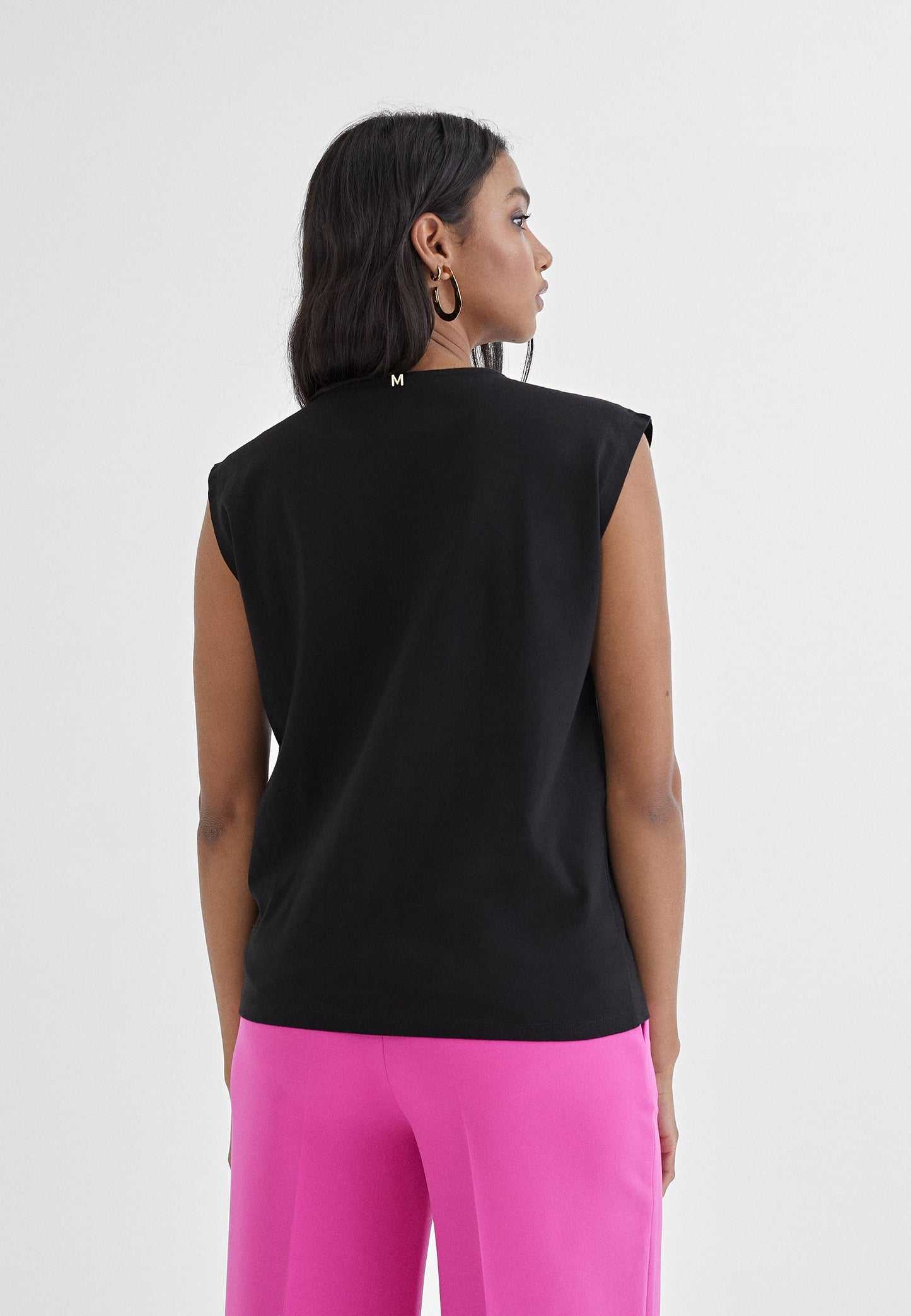 MS2415028-Black-T-shirt with rhinestone neckline