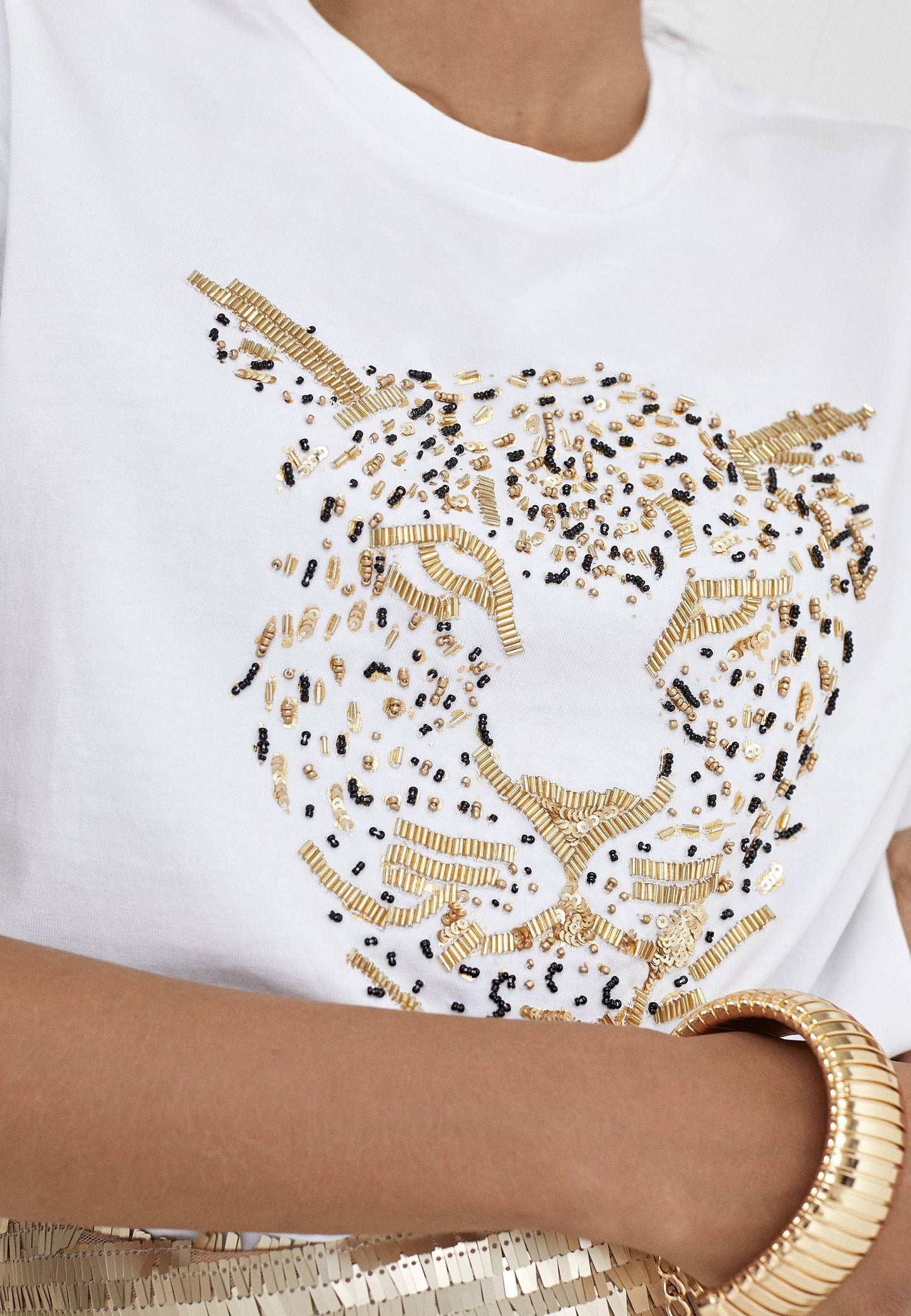 MS2415029-White-Metal-Tiger embroidery T-shirt