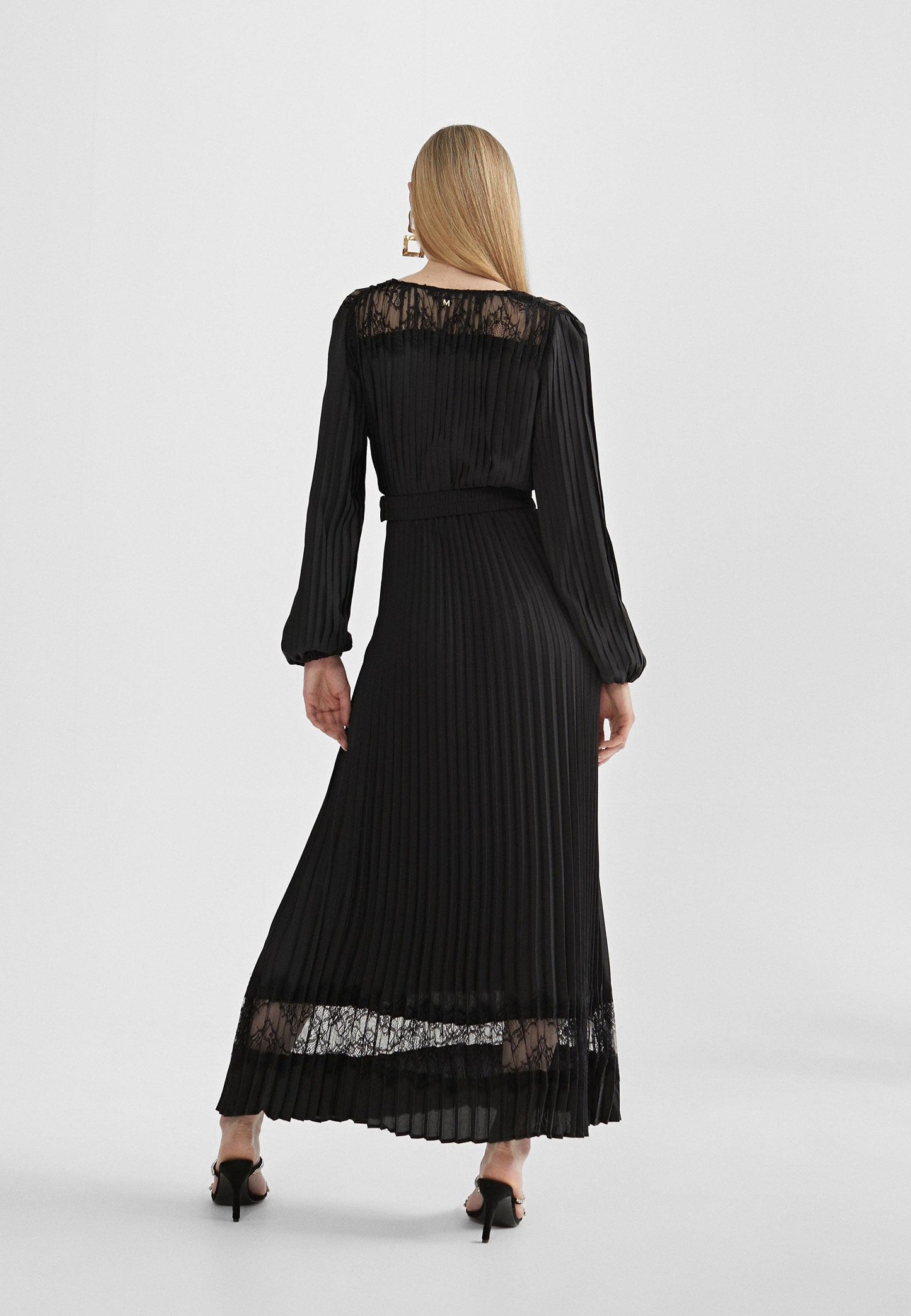 MS2416006-Black-Long pleated dress