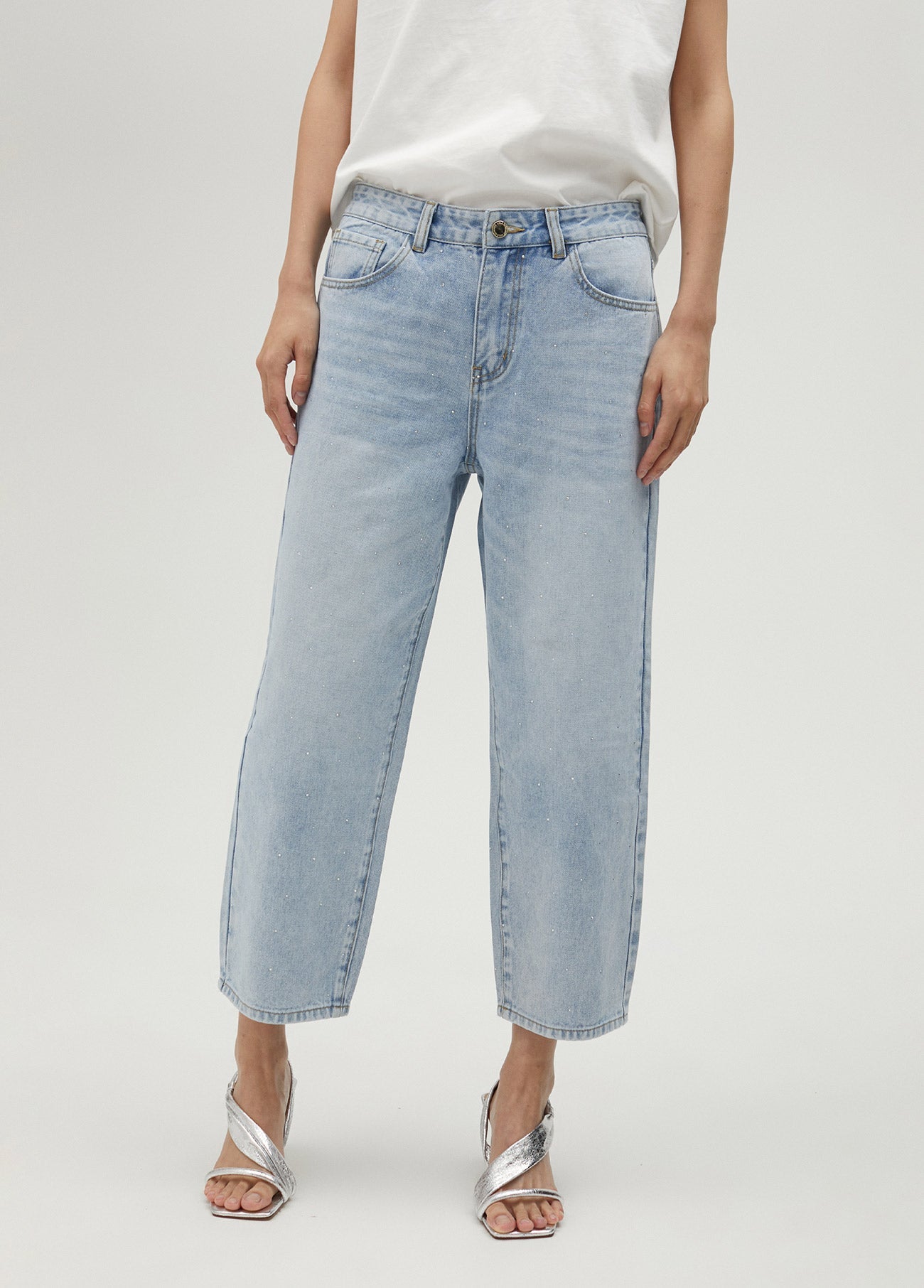 Jeans with rhinestones