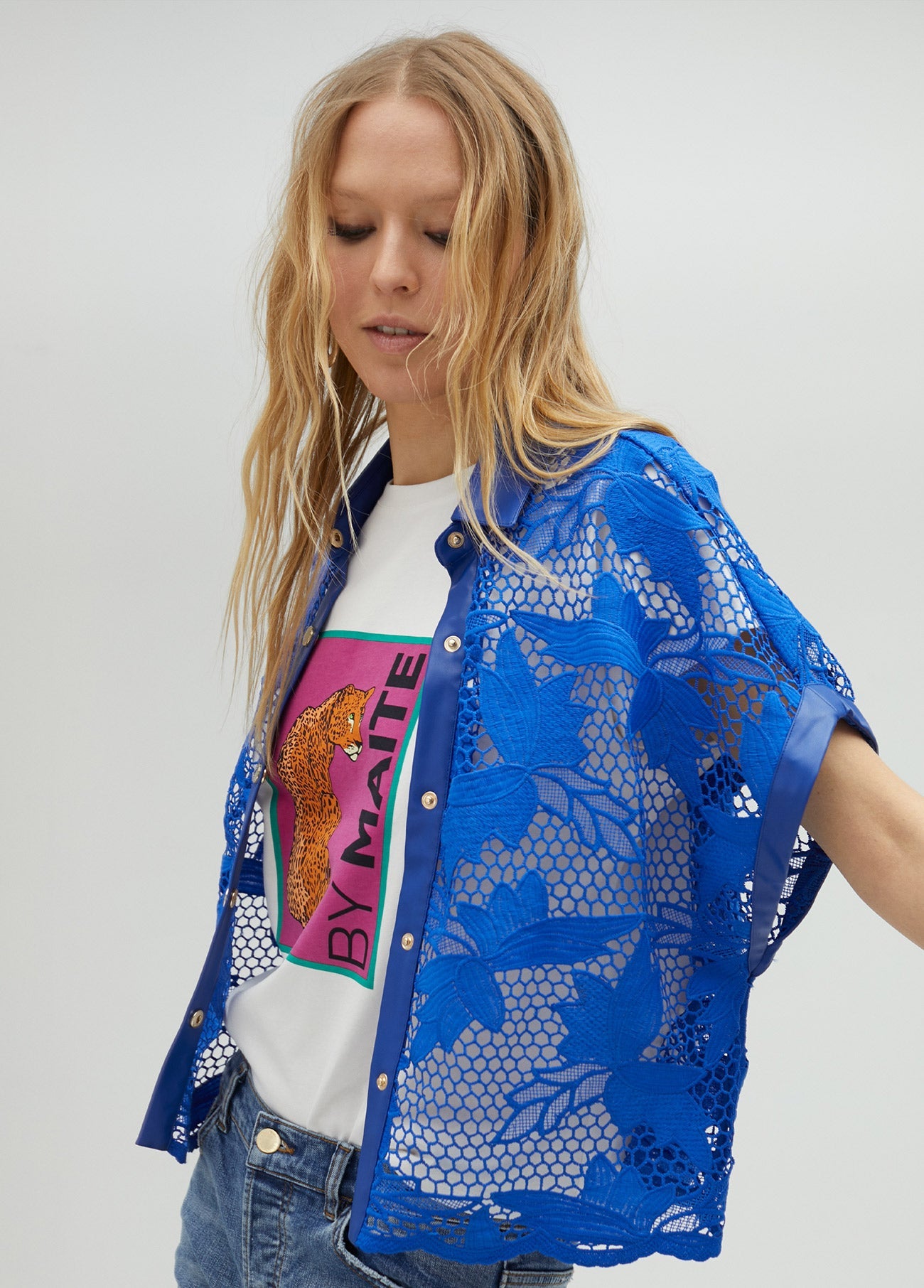 Cropped openwork guipure lace shirt