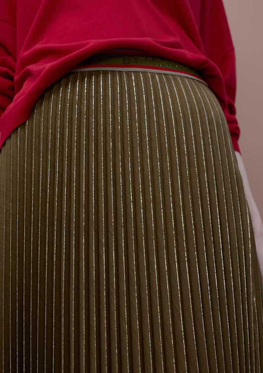 Metallic Pleated Skirt