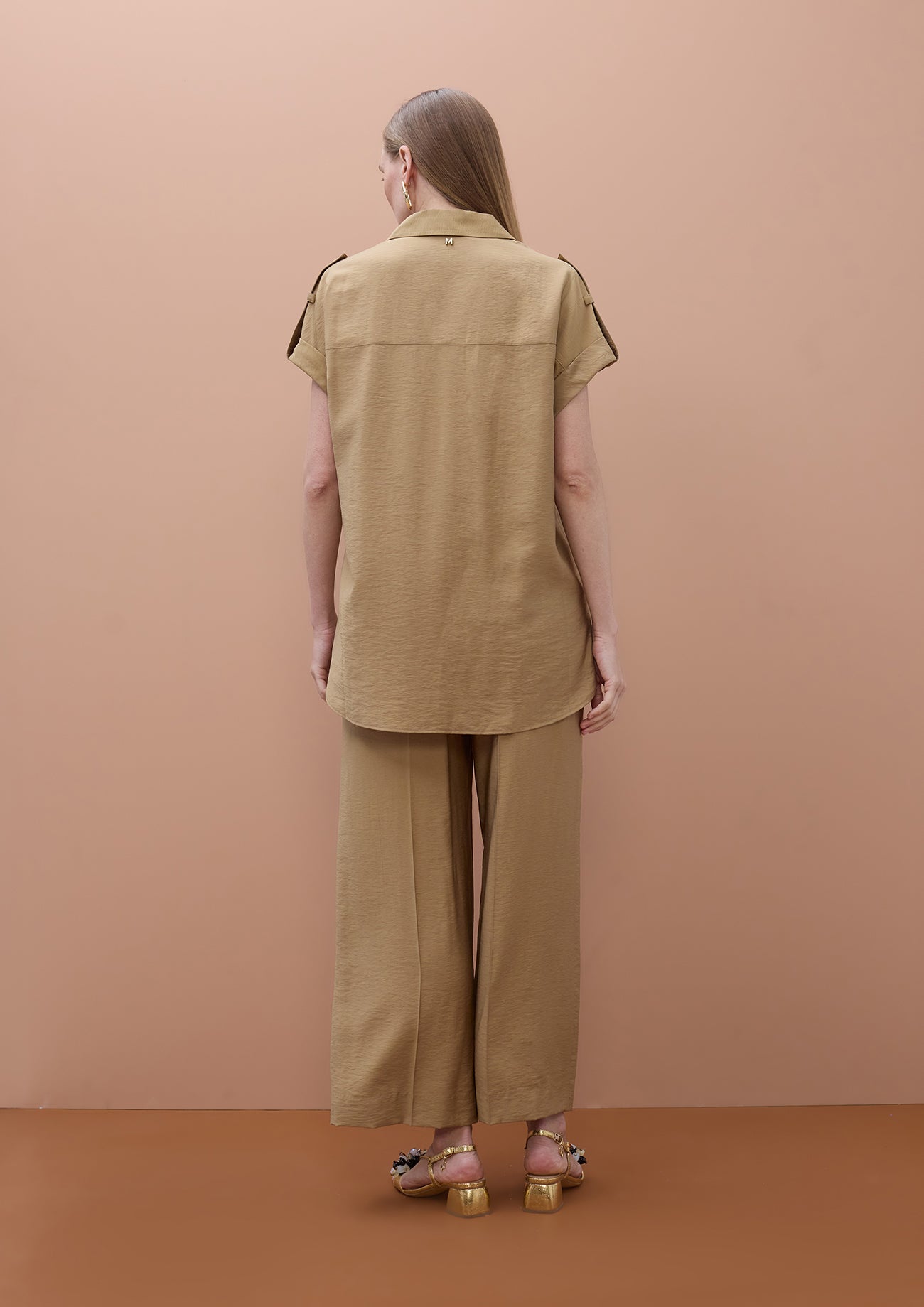 Sleeveless Pocket Shirt