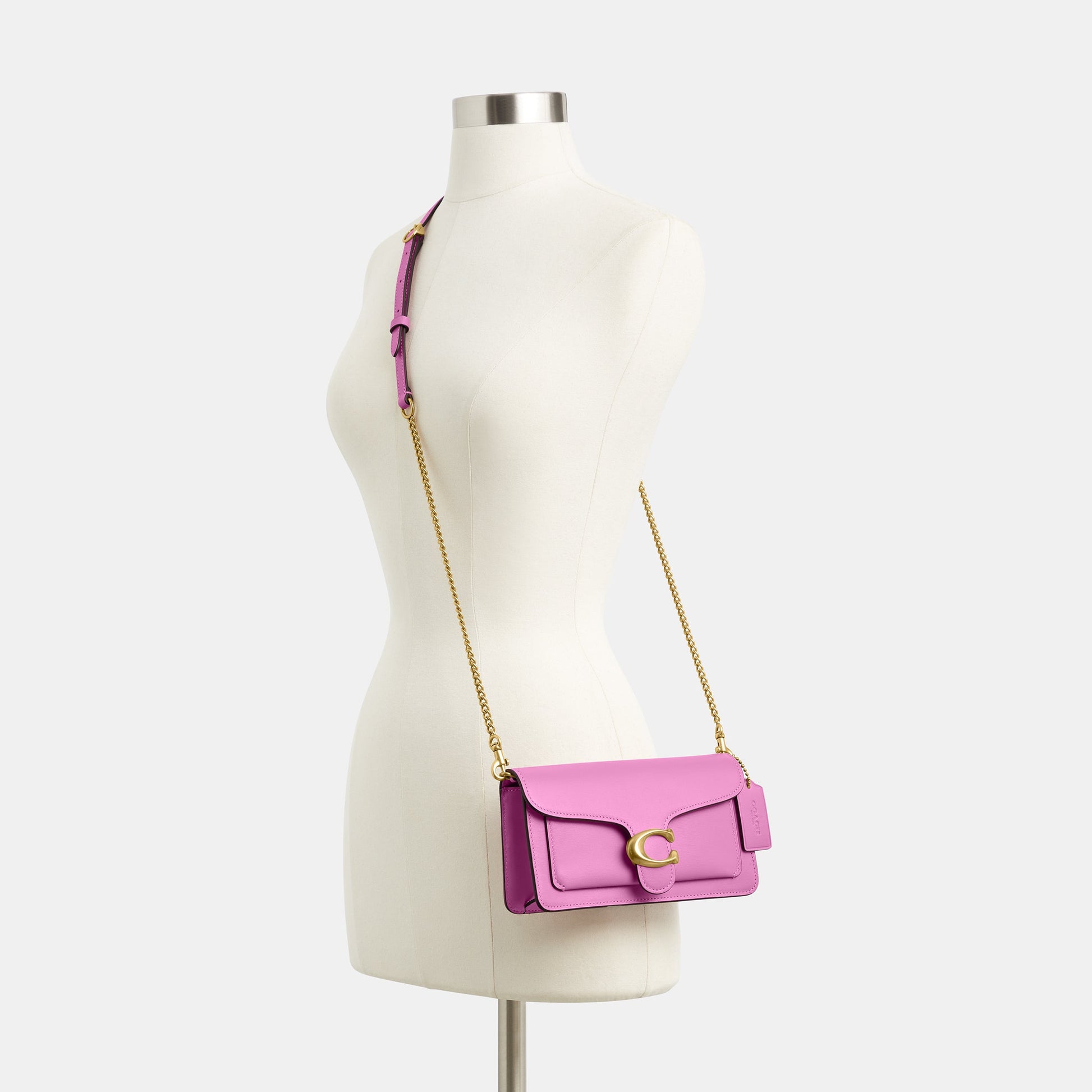 CAN56-Tabby Chain Clutch-B4/Fuchsia.