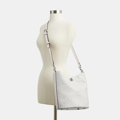 CW882-WILLOW SOFT BUCKET BAG IN SIGNATURE CANVAS-LH/White Chalk