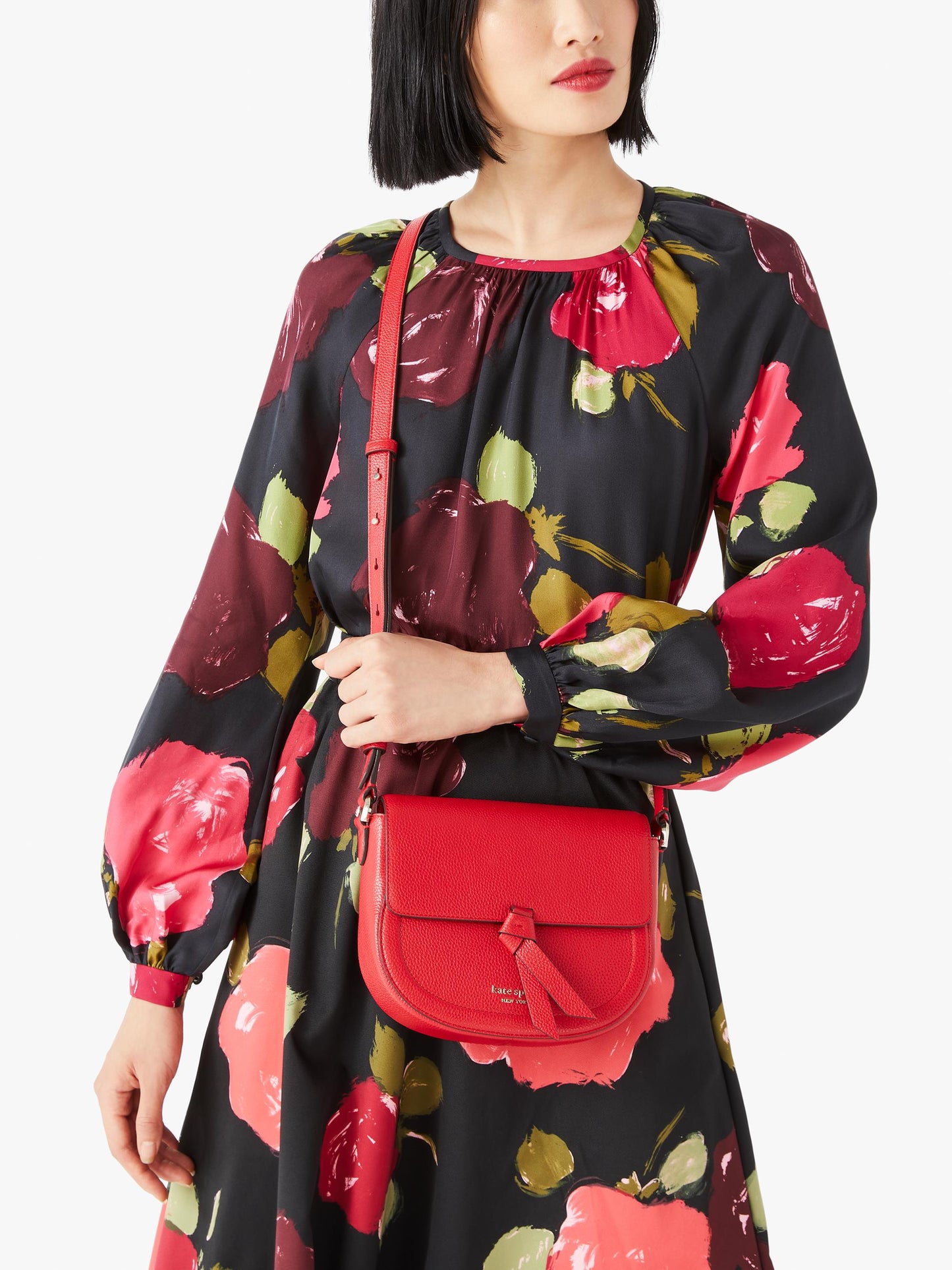 Knott Medium Saddle Crossbody