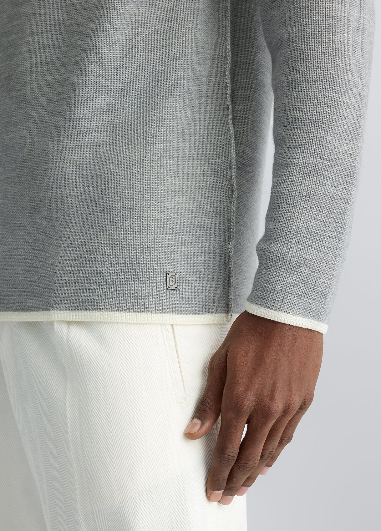 QA5018MA94P63915S-grey