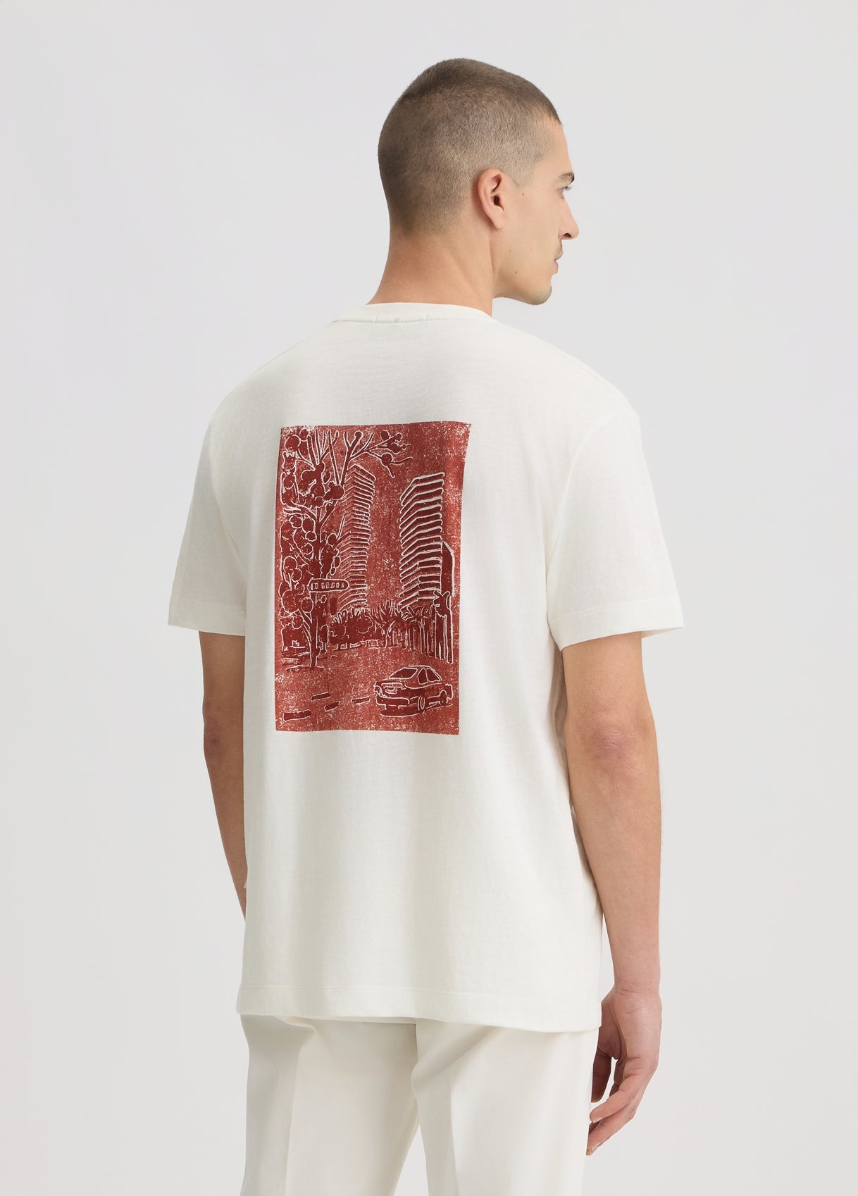 QA5168J773411001S-white