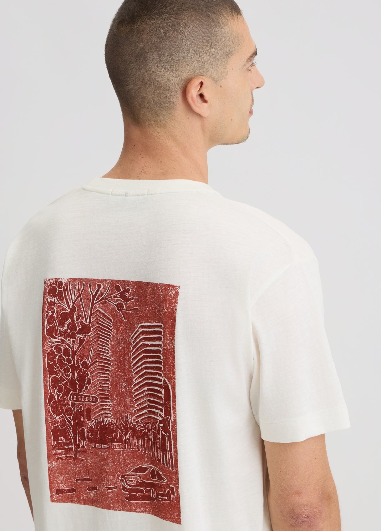 QA5168J773411001S-white