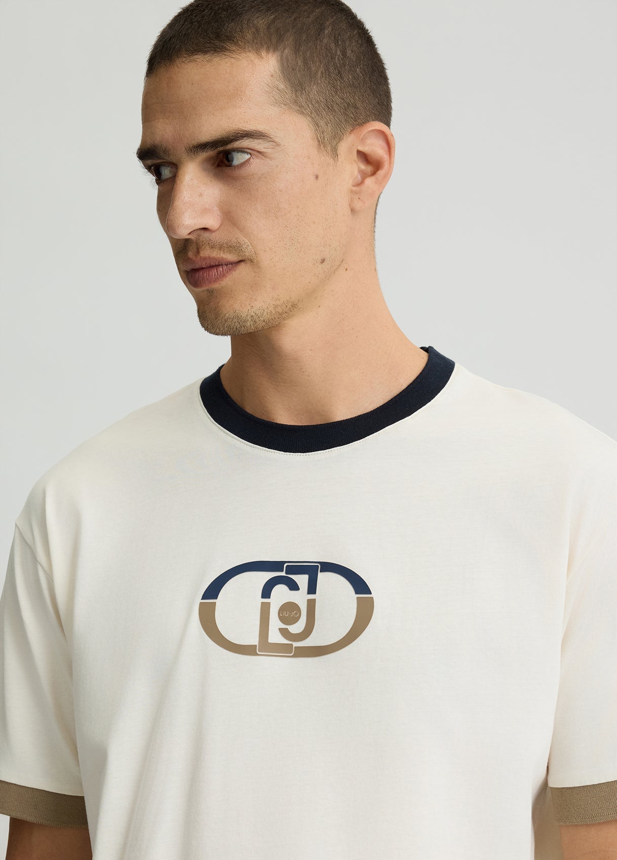 QA5275J481914801S-tofu white