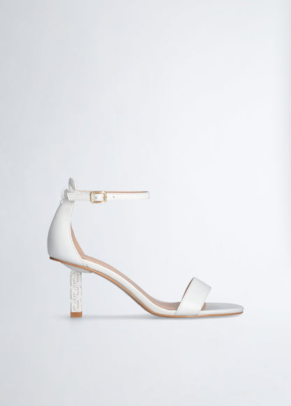 SA5049P00620111141-white